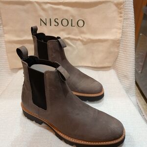 Nisolo Men's Lug Chelsea Leather Boots